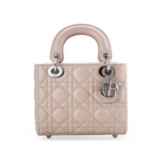 Geantă Dior Nano Leather cu accesorii argintii și bej