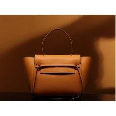 Geantă Celine Mini Belt din piele de vițel netedă, galbenă