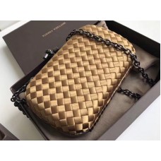 Clutch Bottega Veneta Knot În Boucher Intreccio Gold