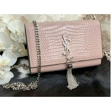 Geantă Saint Laurent Kate Medium cu ciucuri din piele strălucitoare, culoare crocodil, roz deschis
