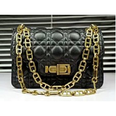 Geantă Dior Miss Dior din piele de miel neagră, neagră