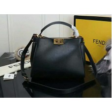 Geantă Fendi Peekaboo Essential din piele de vițel neagră
