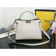 Geantă Fendi Peekaboo Essential din piele de vițel albă