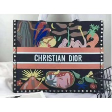 Geantă Dior Earth din piele de vițel pictată manual, neagră
