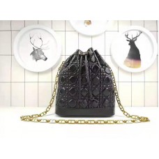 Dior Geantă tip găleată Miss Dior din piele de miel neagră