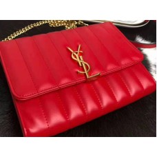Geanta Saint Laurent Vicky Medium în piele de miel Matelass? Roșie