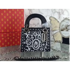 Geantă Dior Mini Lady Dior brodată neagră