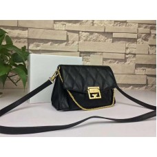 Geantă Givenchy gv3 din piele matalasă cu clapă, neagră